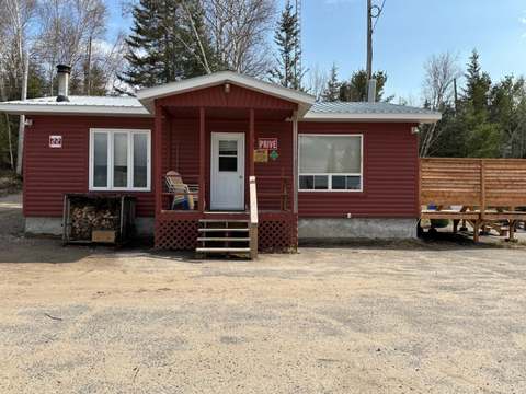 CHALET 22 – Pourvoirie Dorval Lodge