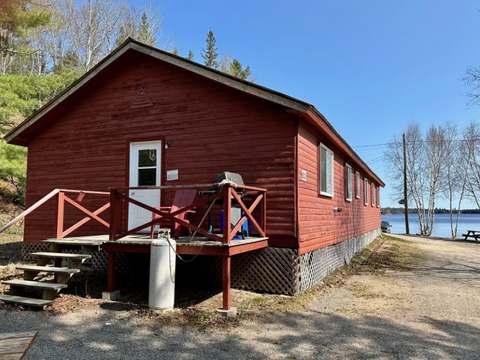 CHALET 23 – Pourvoirie Dorval Lodge