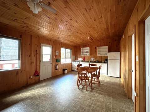 CHALET 27 – Pourvoirie Dorval Lodge