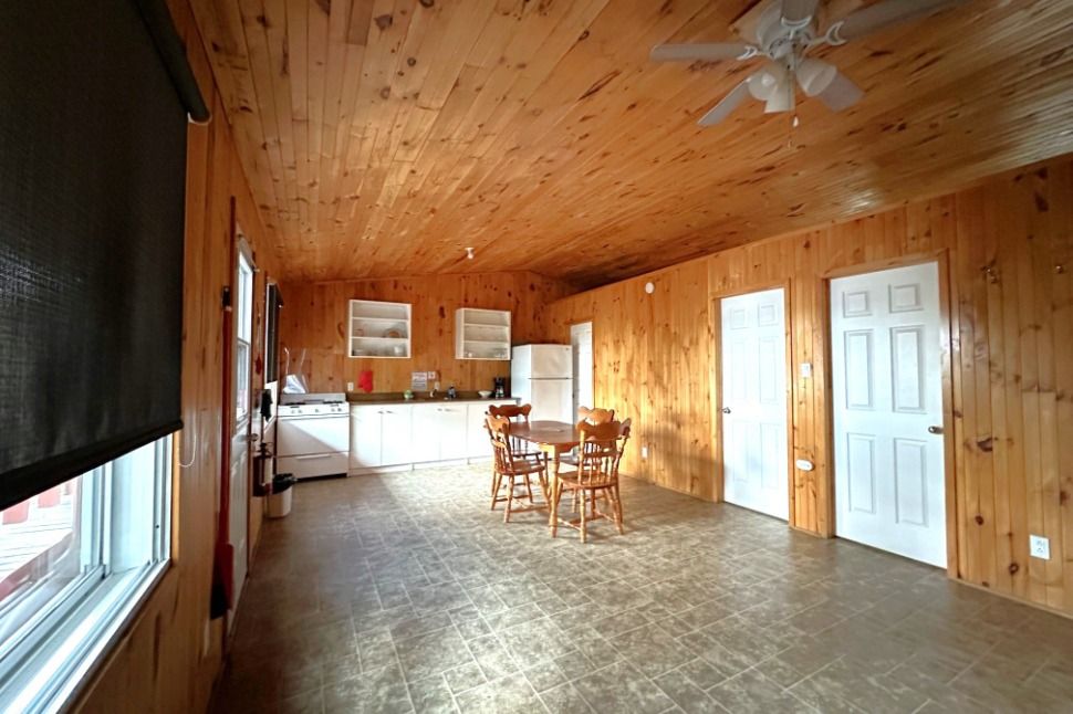 CHALET 27 – Pourvoirie Dorval Lodge