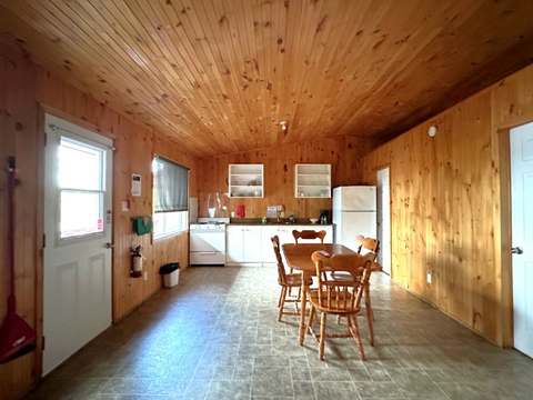 CHALET 27 – Pourvoirie Dorval Lodge