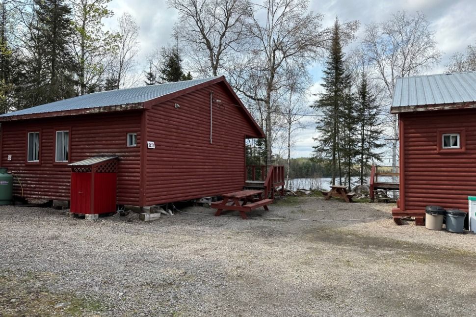 CHALET 28 – Pourvoirie Dorval Lodge