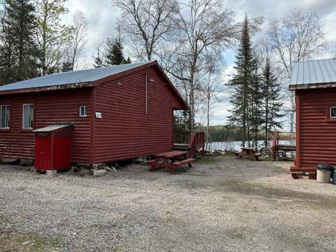 CHALET 28 – Pourvoirie Dorval Lodge