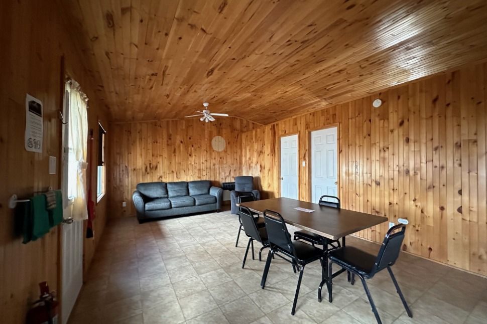 CHALET 28 – Pourvoirie Dorval Lodge