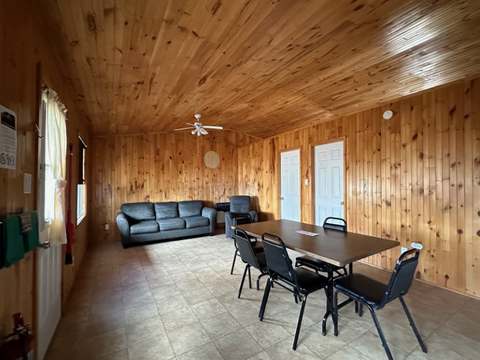CHALET 28 – Pourvoirie Dorval Lodge