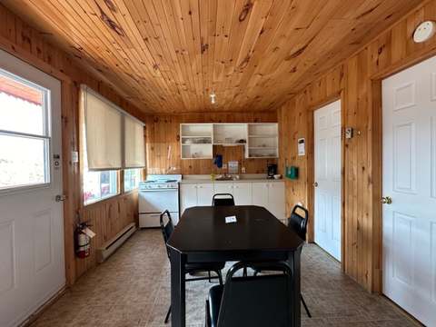 CABIN 29 – Pourvoirie Dorval Lodge