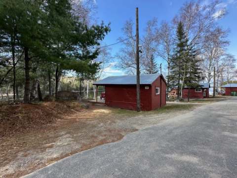 CABIN 3 – Pourvoirie Dorval Lodge