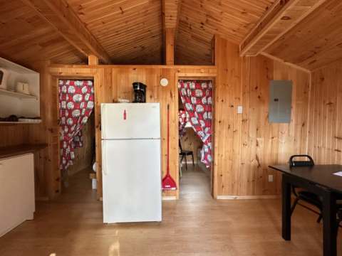 CABIN 3 – Pourvoirie Dorval Lodge