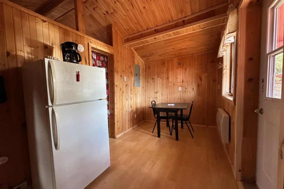 CABIN 3 — Pourvoirie Dorval Lodge – Pourvoirie Dorval Lodge