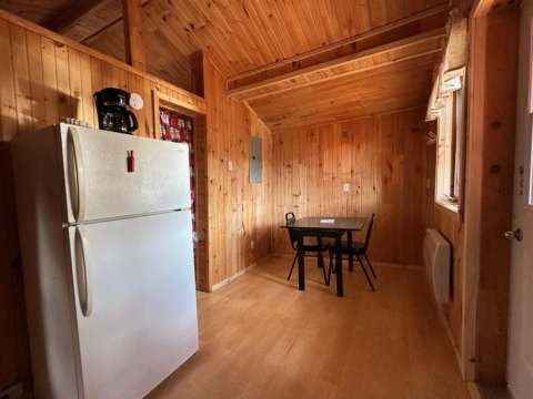 CABIN 3 – Pourvoirie Dorval Lodge
