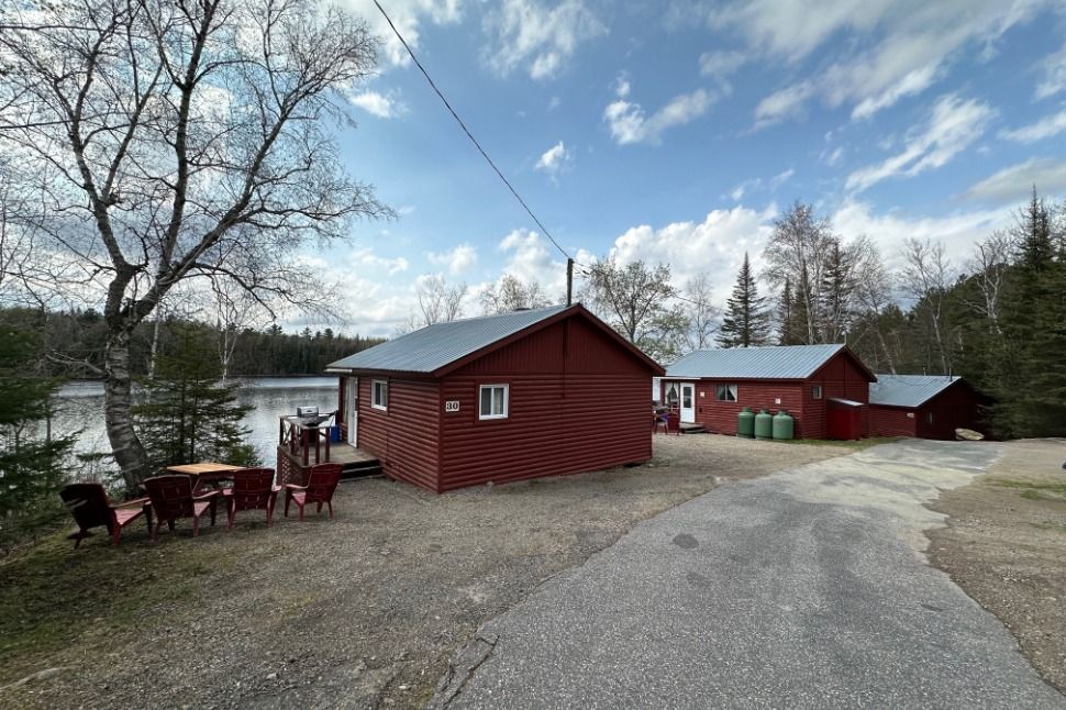 CHALET 30 – Pourvoirie Dorval Lodge