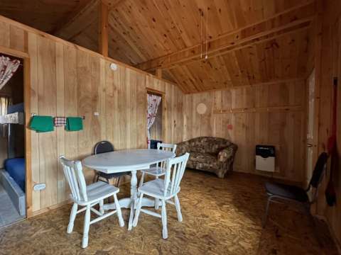 CHALET 5 – Pourvoirie Dorval Lodge