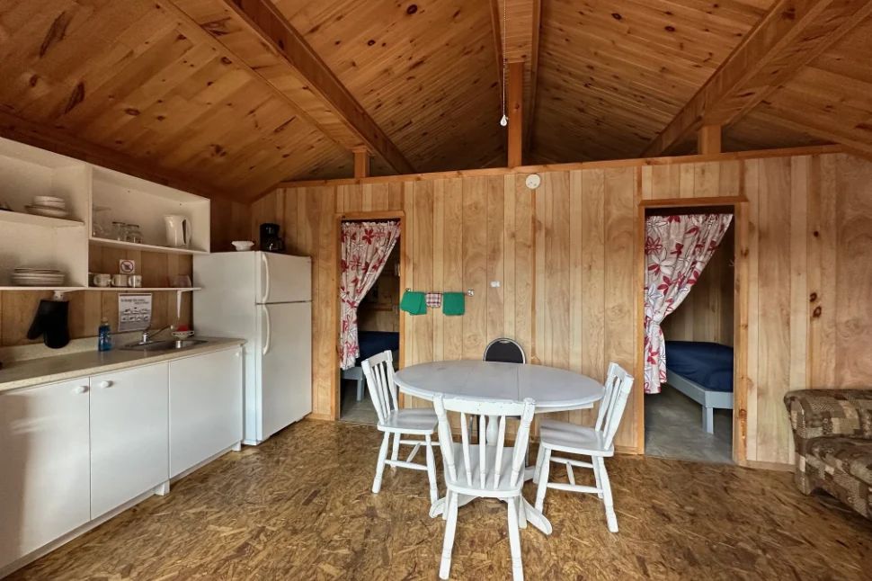 CHALET 5 — Pourvoirie Dorval Lodge – Pourvoirie Dorval Lodge