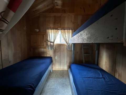 CHALET 5 – Pourvoirie Dorval Lodge