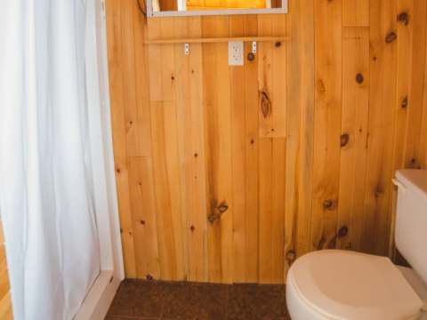 CHALET 6 – Pourvoirie Dorval Lodge