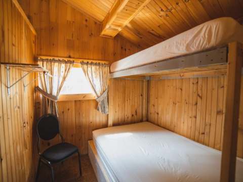 CHALET 6 – Pourvoirie Dorval Lodge