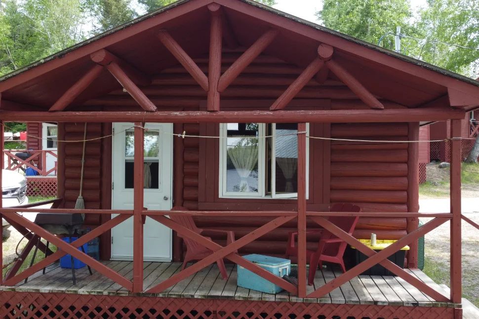 CHALET 6 – Pourvoirie Dorval Lodge