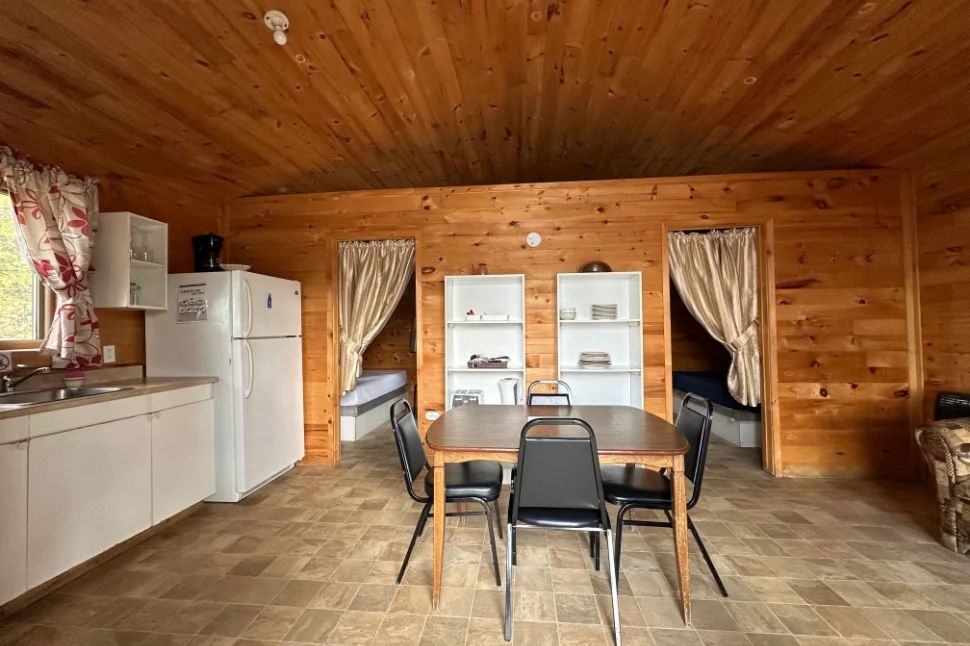 CHALET 7 — Pourvoirie Dorval Lodge – Pourvoirie Dorval Lodge