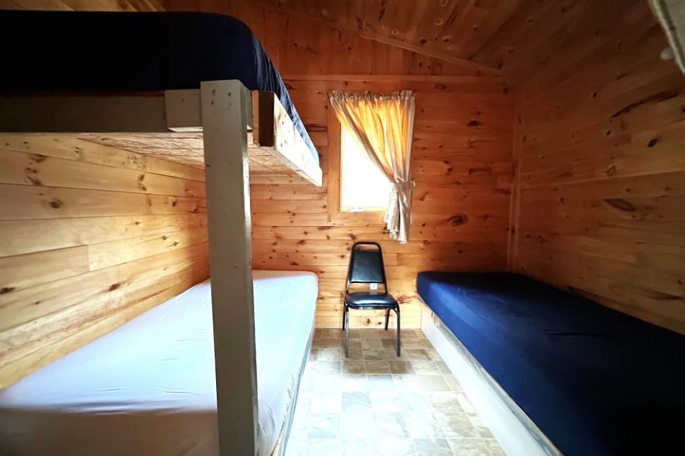 CHALET 7 – Pourvoirie Dorval Lodge
