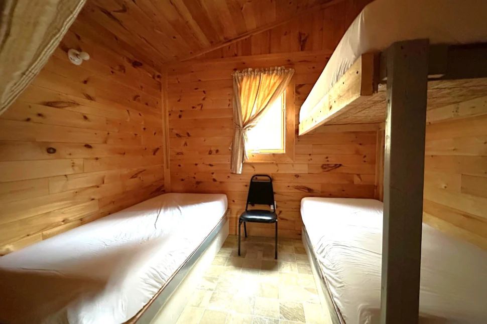 CHALET 7 – Pourvoirie Dorval Lodge