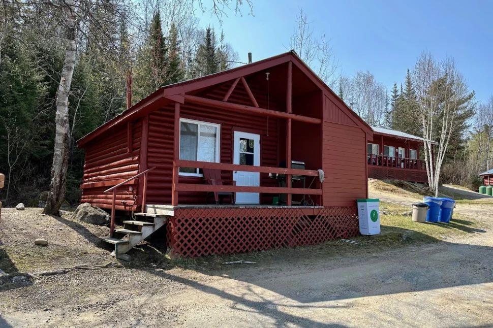 CABIN 8 – Pourvoirie Dorval Lodge