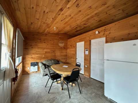 CHALET 9 – Pourvoirie Dorval Lodge