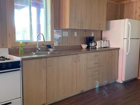 LOG CABIN – Pourvoirie Dorval Lodge