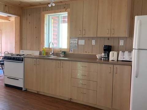 LOG CABIN – Pourvoirie Dorval Lodge