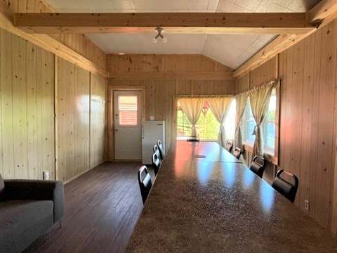 LOG CABIN – Pourvoirie Dorval Lodge