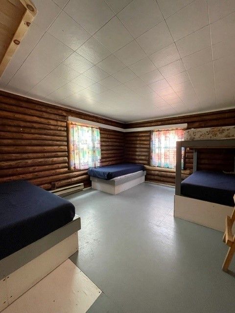 LOG CABIN – Pourvoirie Dorval Lodge