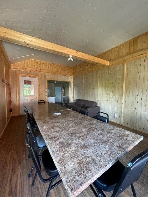 LOG CABIN – Pourvoirie Dorval Lodge