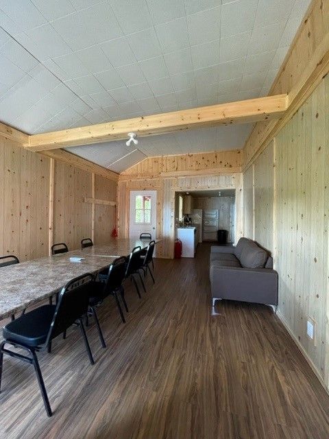 LOG CABIN – Pourvoirie Dorval Lodge