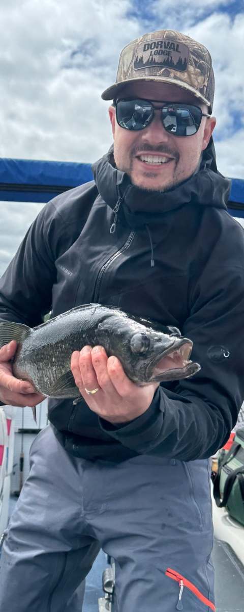 Fishing Walleye at Pourvoirie Dorval Lodge, Abitibi-Témiscamingue, Quebec — photo 3