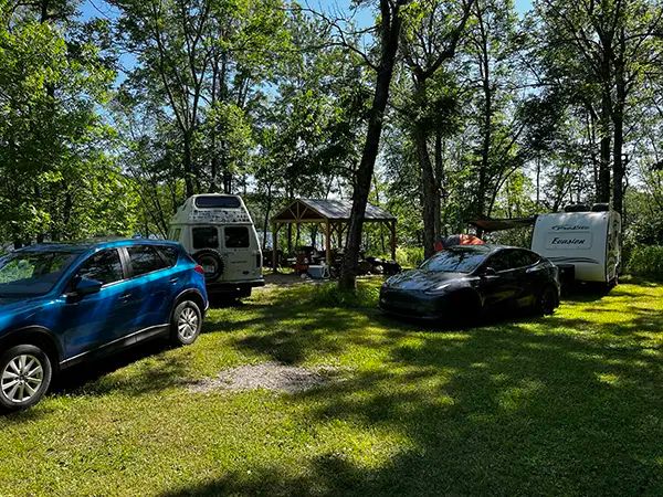 Camping le Totem — Escapade Kiamika – Escapade Kiamika