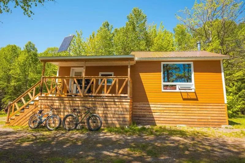Chalet Danielle — Pourvoirie des Trois Lacs 2008 – Pourvoirie des Trois Lacs 2008