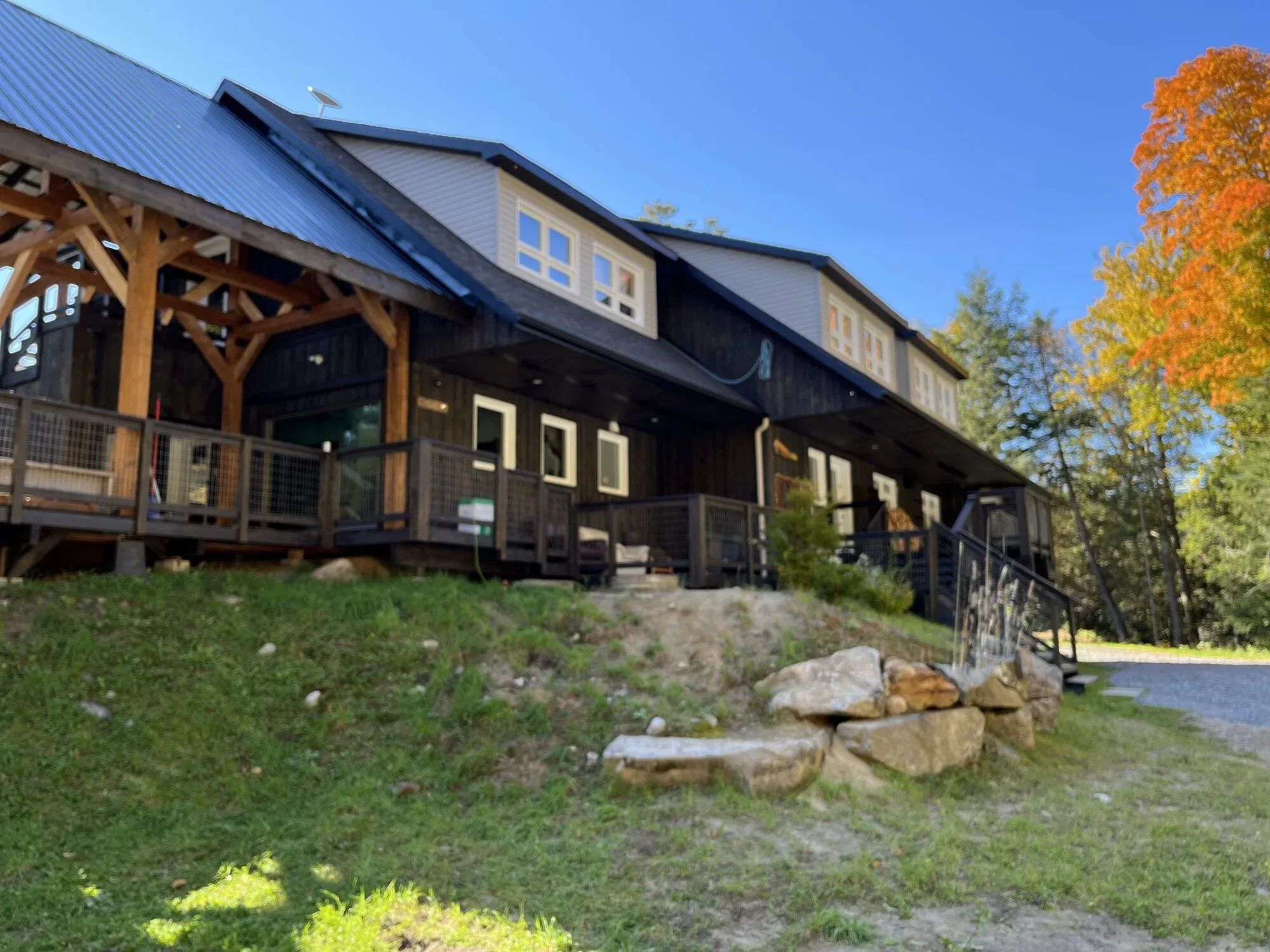 Le Lodge – Forêt Baera