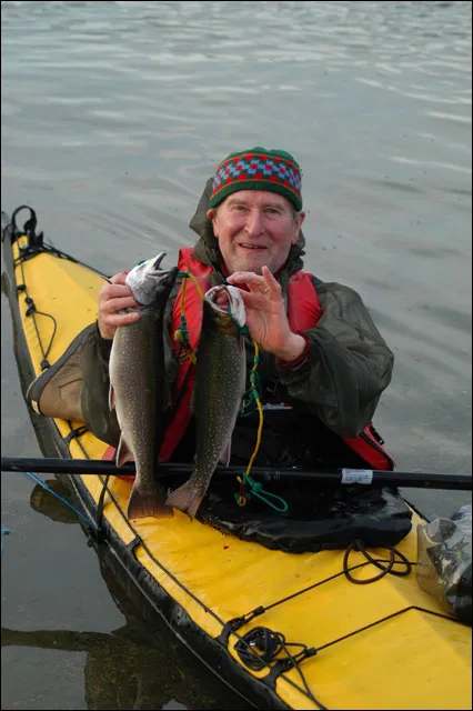 Pêche sportive dans les eaux riches du Nunavik chez Pourvoirie Johnny And Billy Cain, Nunavik, Québec