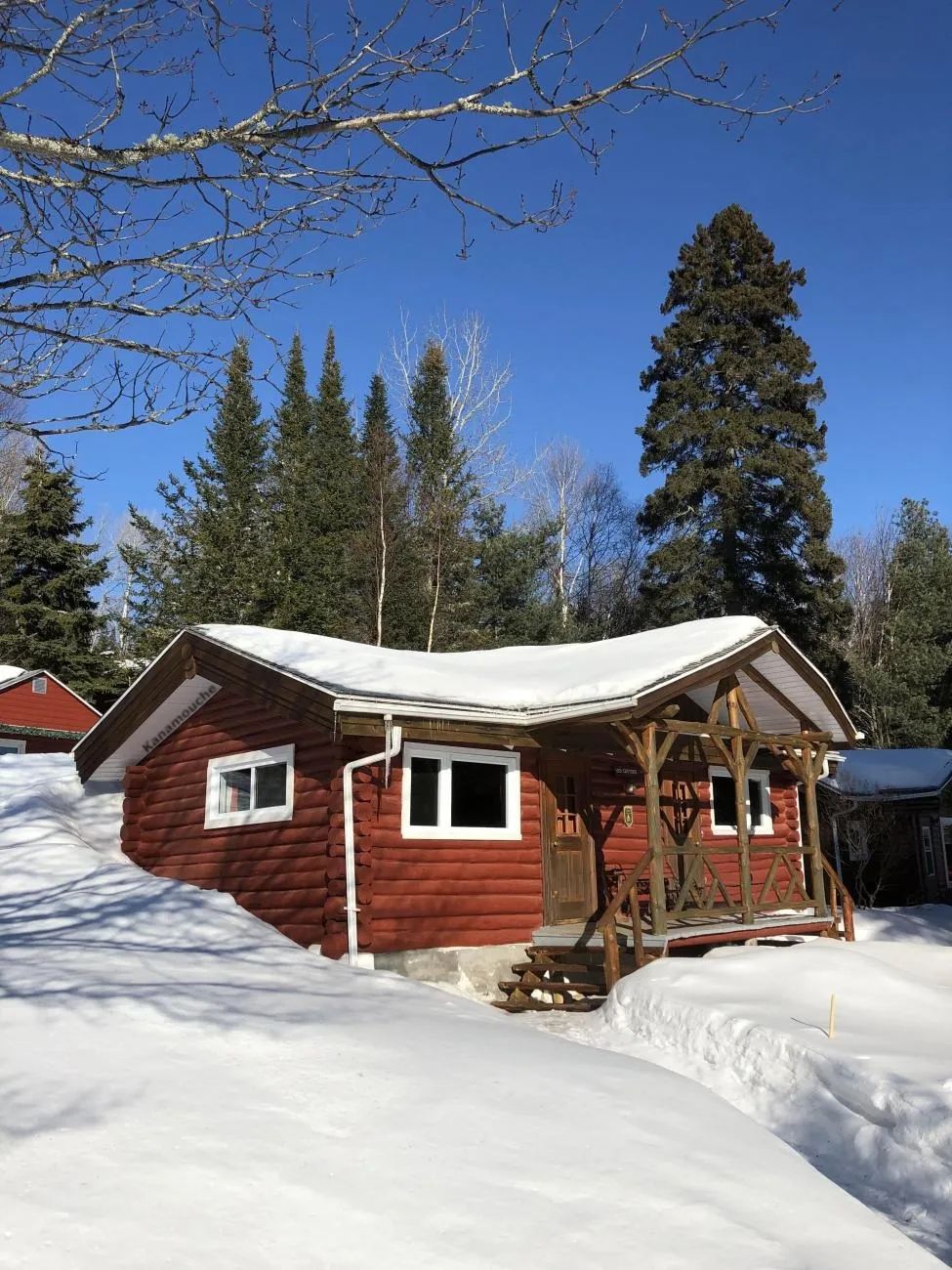 Les Castors Cabin — Kanamouche – Kanamouche