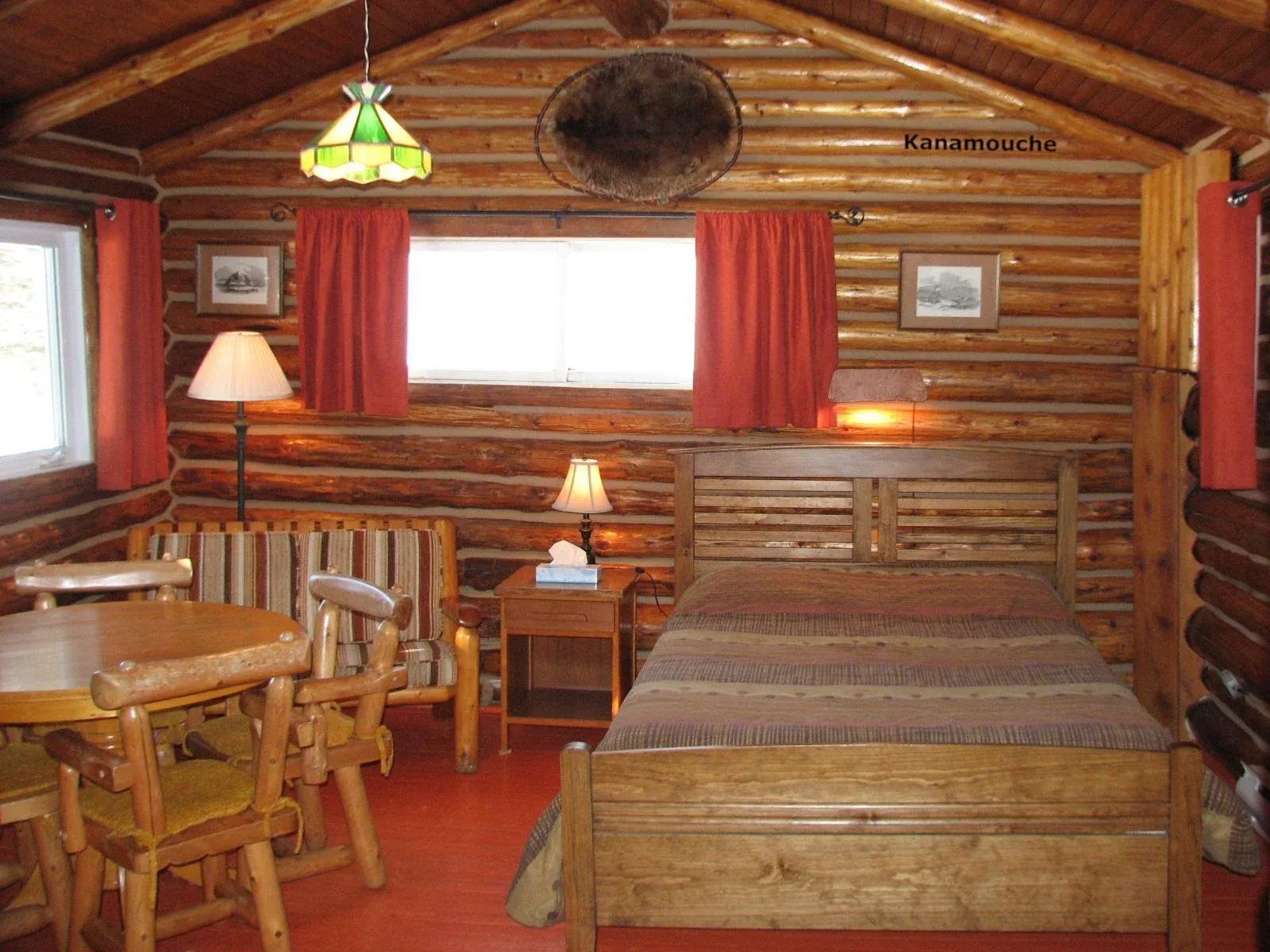 Les Castors Cabin — Kanamouche – Kanamouche