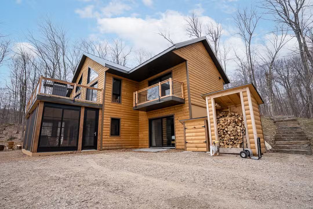 BAIE NOIRE CABIN – BAIE NOIRE CABIN