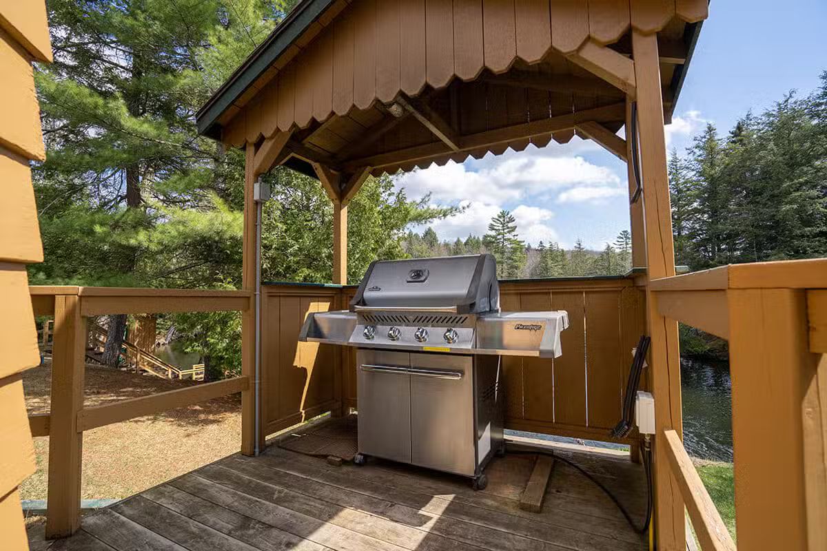DES PINS CABIN — Kenauk Nature – Kenauk Nature