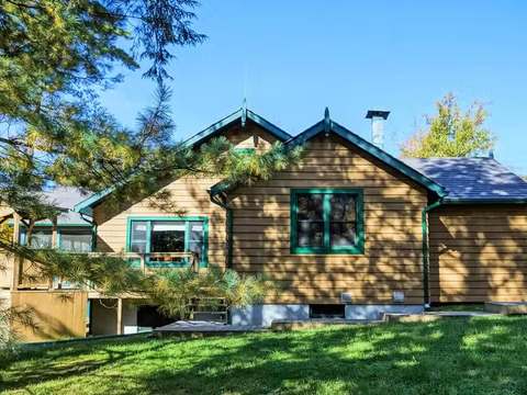 DES PINS CABIN – Kenauk Nature