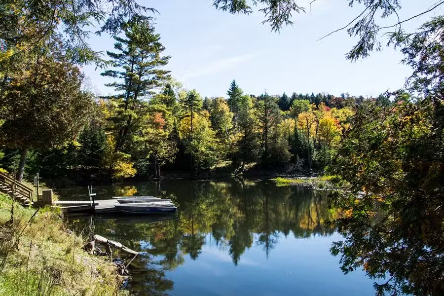 DES PINS CABIN – Kenauk Nature