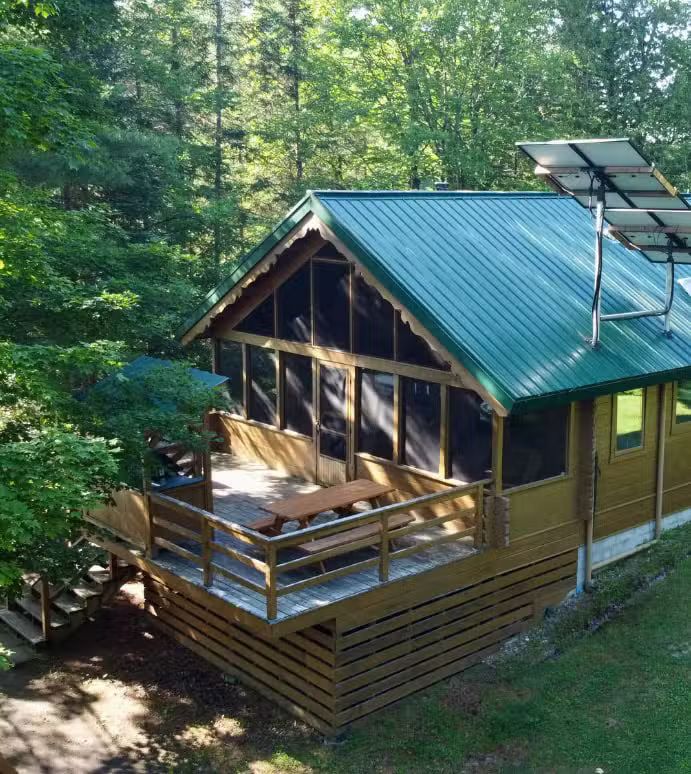 HIDDEN CABIN – Kenauk Nature
