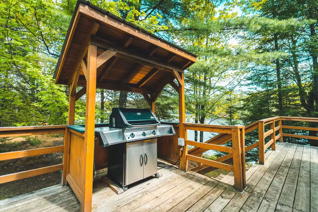HIDDEN CABIN – Kenauk Nature