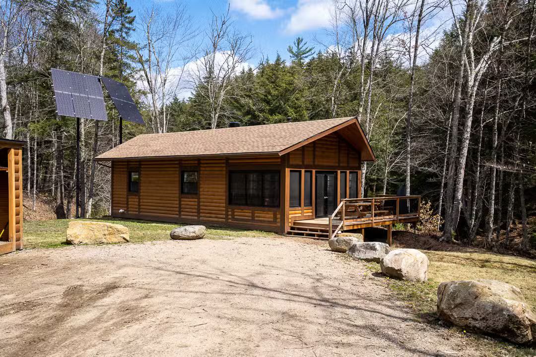 LES RAPIDES CABIN – Kenauk Nature