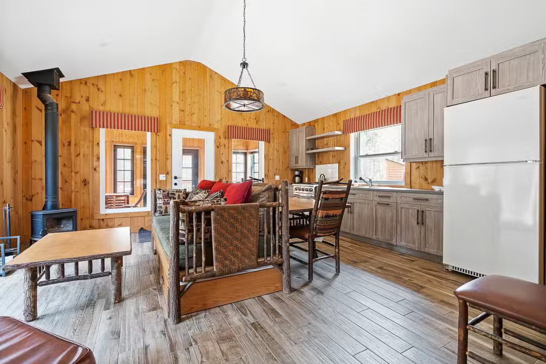 LES RAPIDES CABIN — Kenauk Nature – Kenauk Nature