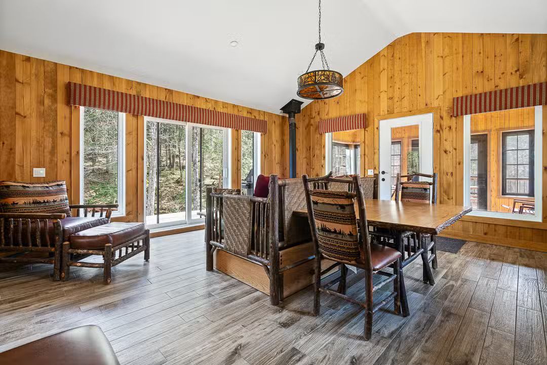 LES RAPIDES CABIN – Kenauk Nature