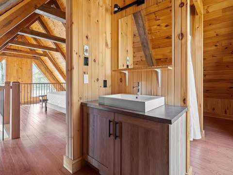 CHALET MAKWA – Kenauk Nature