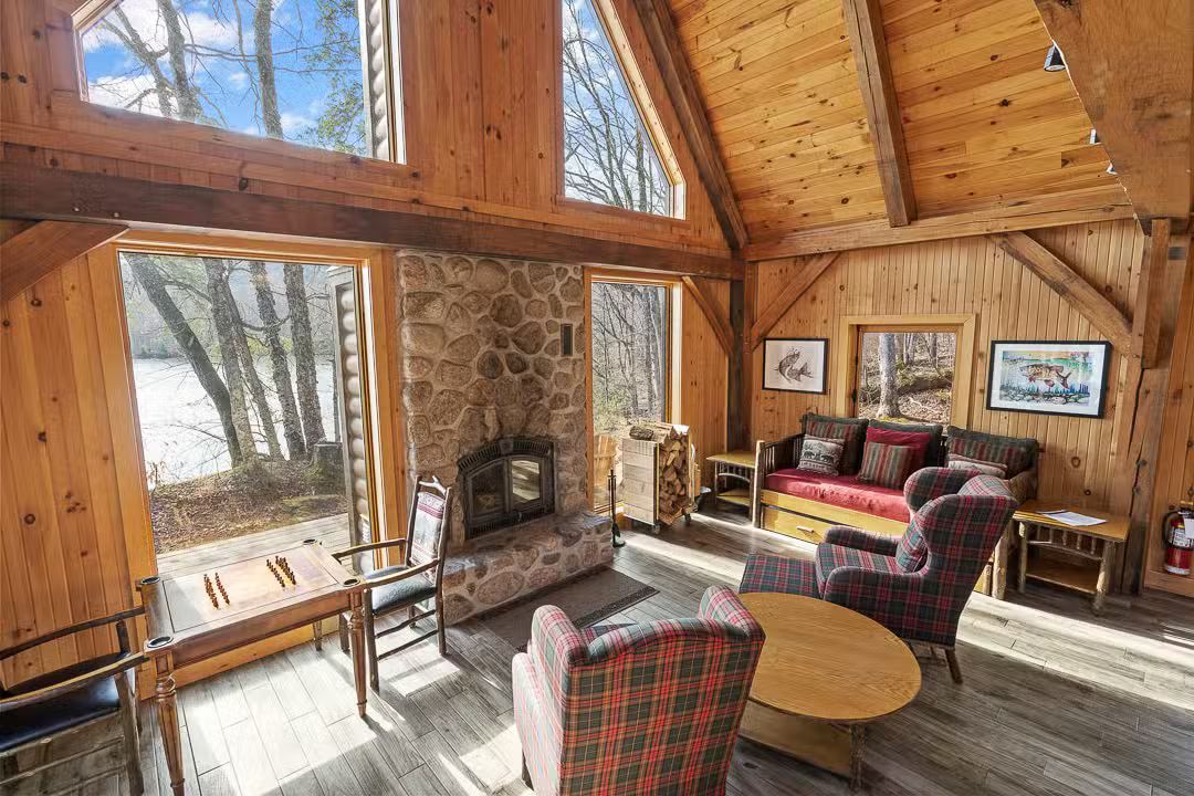 CHALET MAKWA – Kenauk Nature